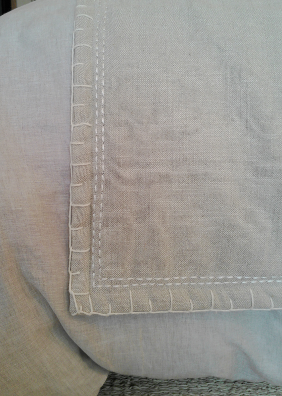 Peseira Queen Pesponto Duplo E Bordado Lilla - Cinza Concreto