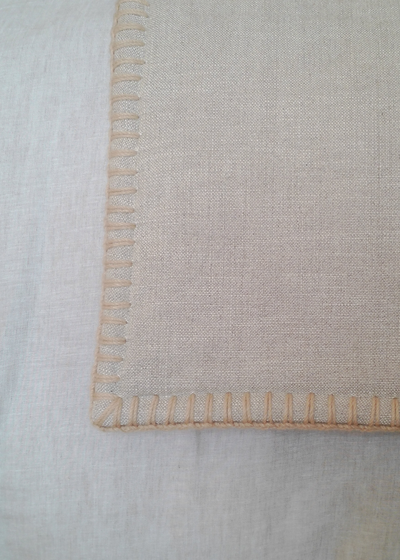 Peseira Super King Bordado Crochê July - Natural