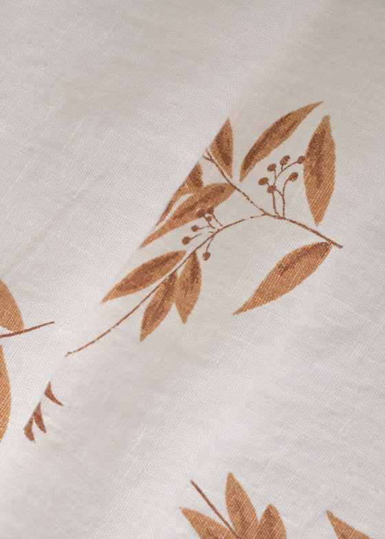 Linho Safari Estampado Oliveiras Washed cor Marrom Trufado